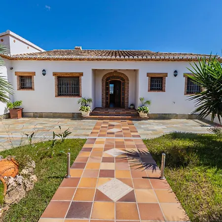 Villa Fortezza By Abahana *