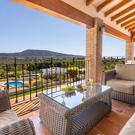 Fortezza By Abahana Villa